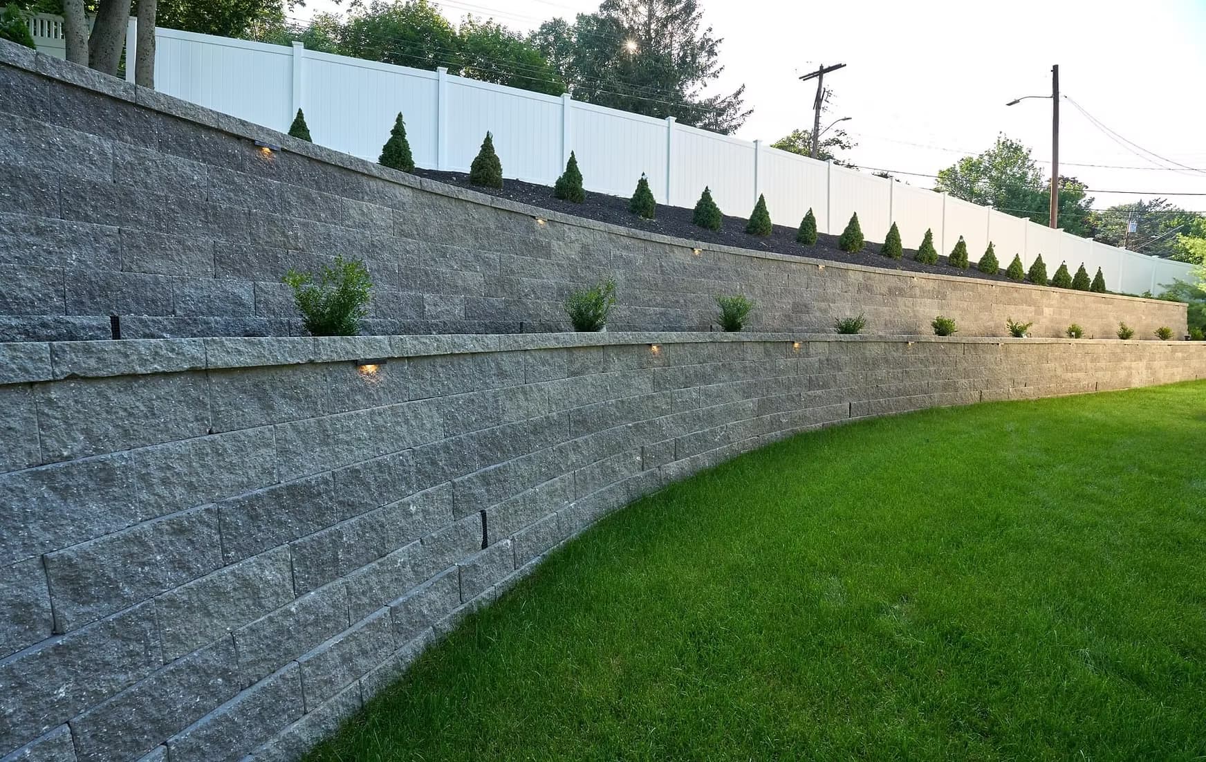 GravityStone Edge wall image showing finished structure and clean site fit